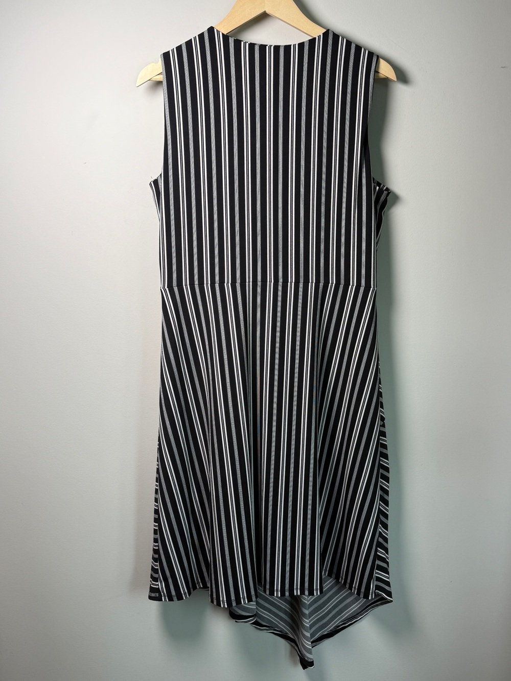 Banana Republic Black White Mixed Stripe Mod Fit Flare Midi Dress | Size L - Picture 5 of 10
